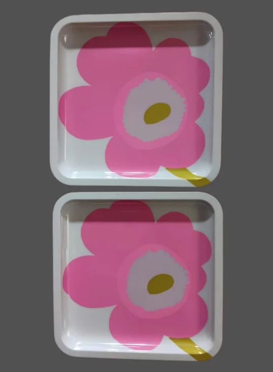 VTG Zak & Marimekko "Unikko" Set of 4 Pink and White Melamine Square Plates - Picture 3 of 9